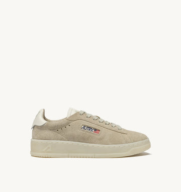 AUTRY Sneakers Dallas Low in  Suede Sabbia