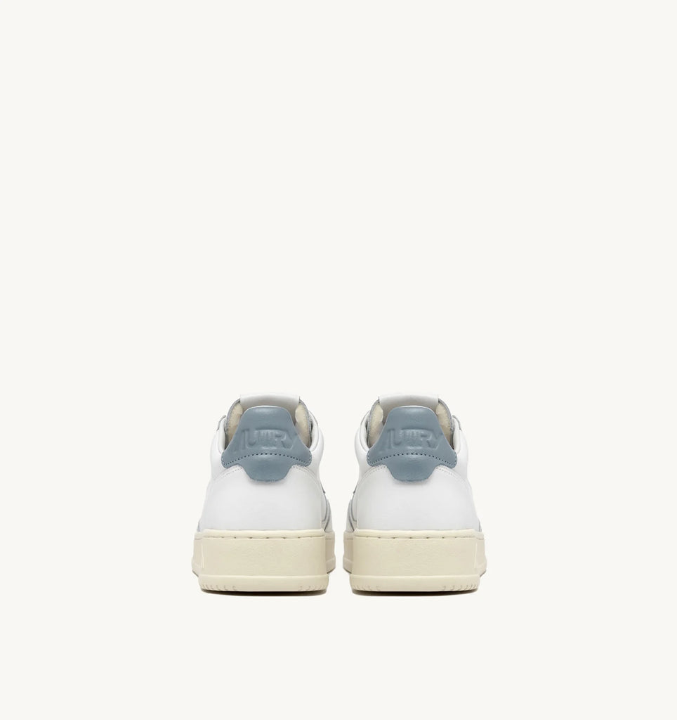 AUTRY Sneakers Medalist Low In Pelle Bianca e Celeste