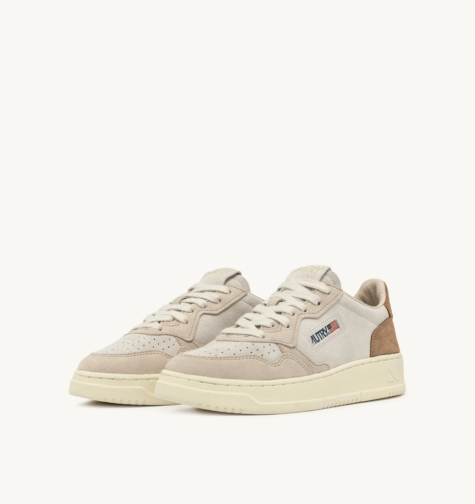 AUTRY Sneakers Medalist Low In Suede Grigio Sand E Cigar