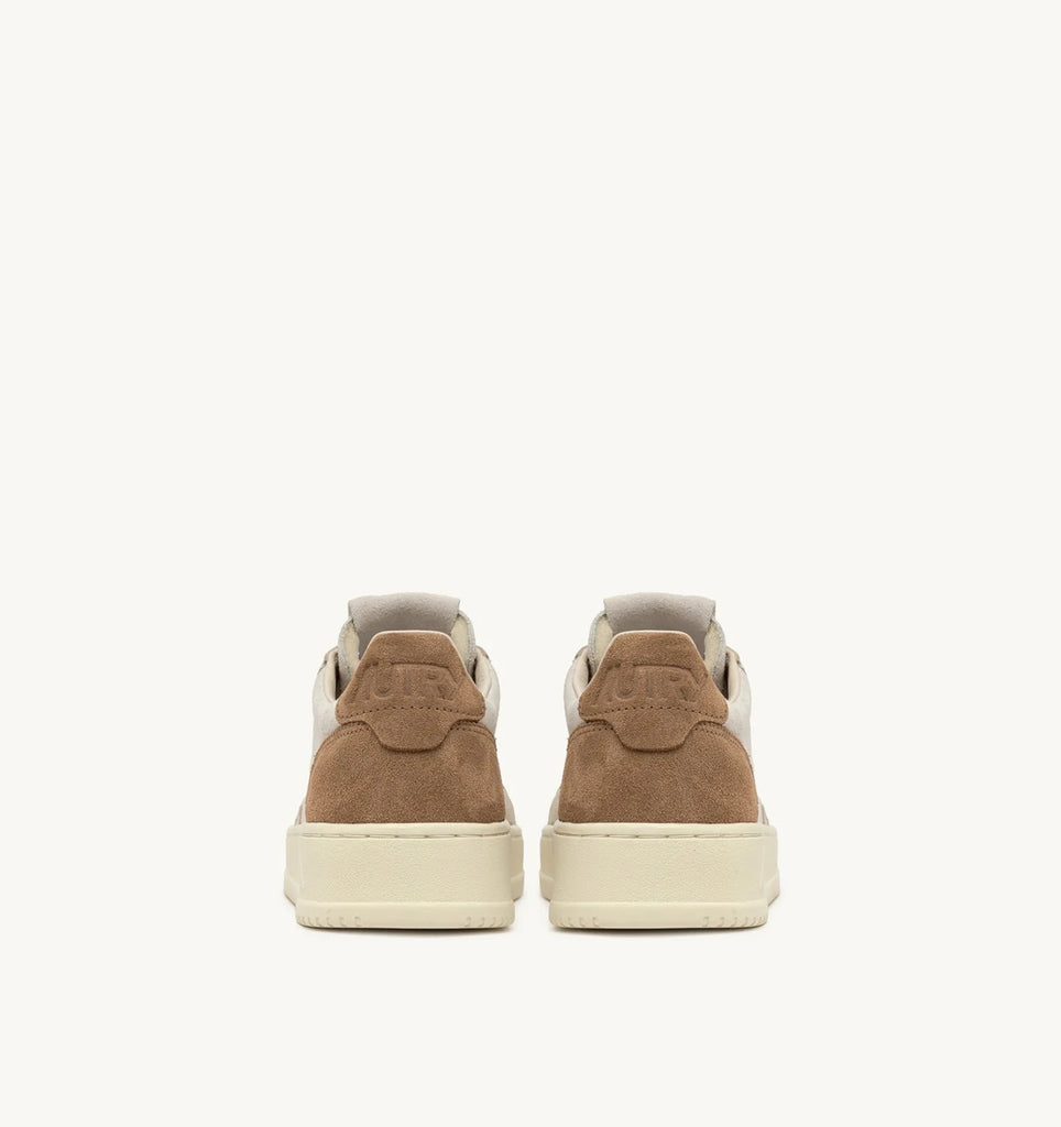 AUTRY Sneakers Medalist Low In Suede Grigio Sand E Cigar