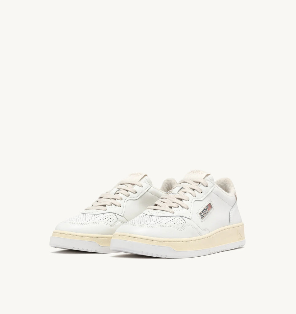 AUTRY Sneakers Medalist Low Virgin/Sponge Bianco e Avorio