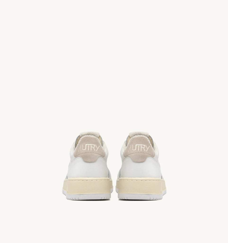 AUTRY Sneakers Medalist Low Virgin/Sponge Bianco e Avorio