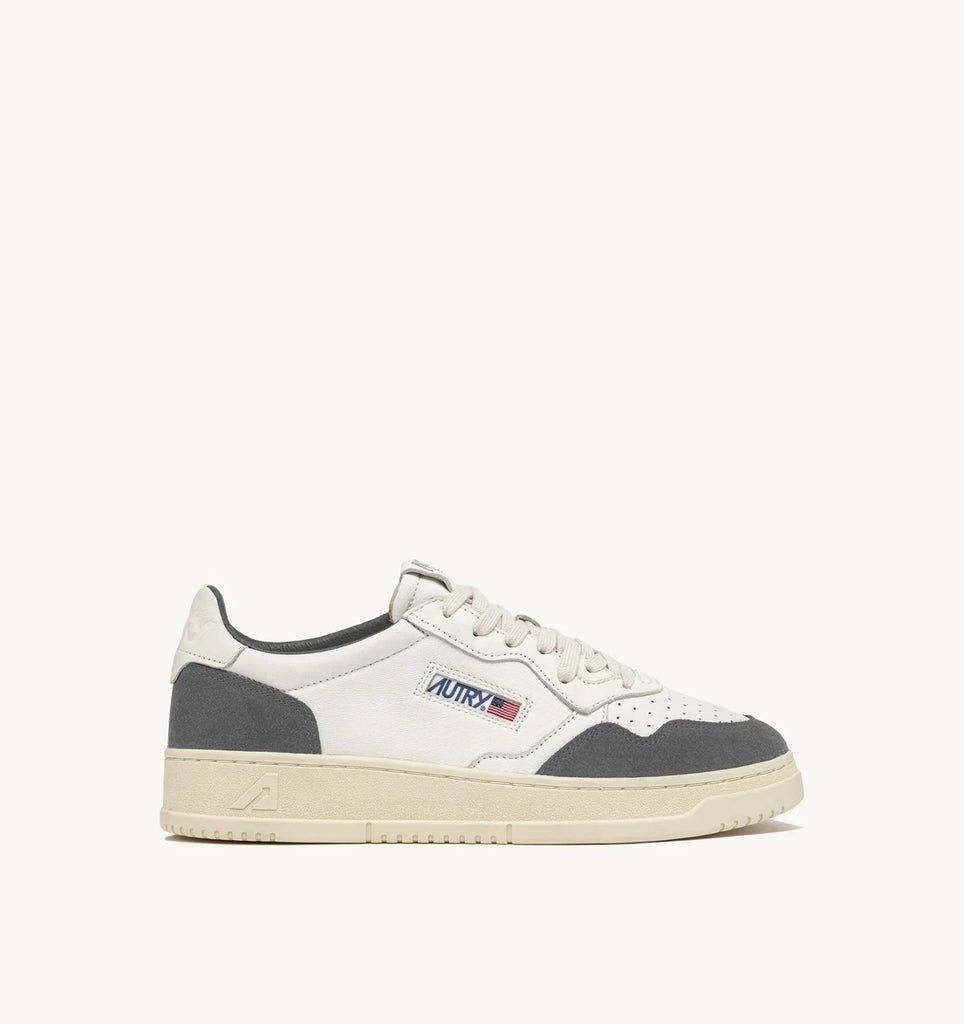 AUTRY Sneakers Medalist Low in Pelle Bianca e Suede Grigio