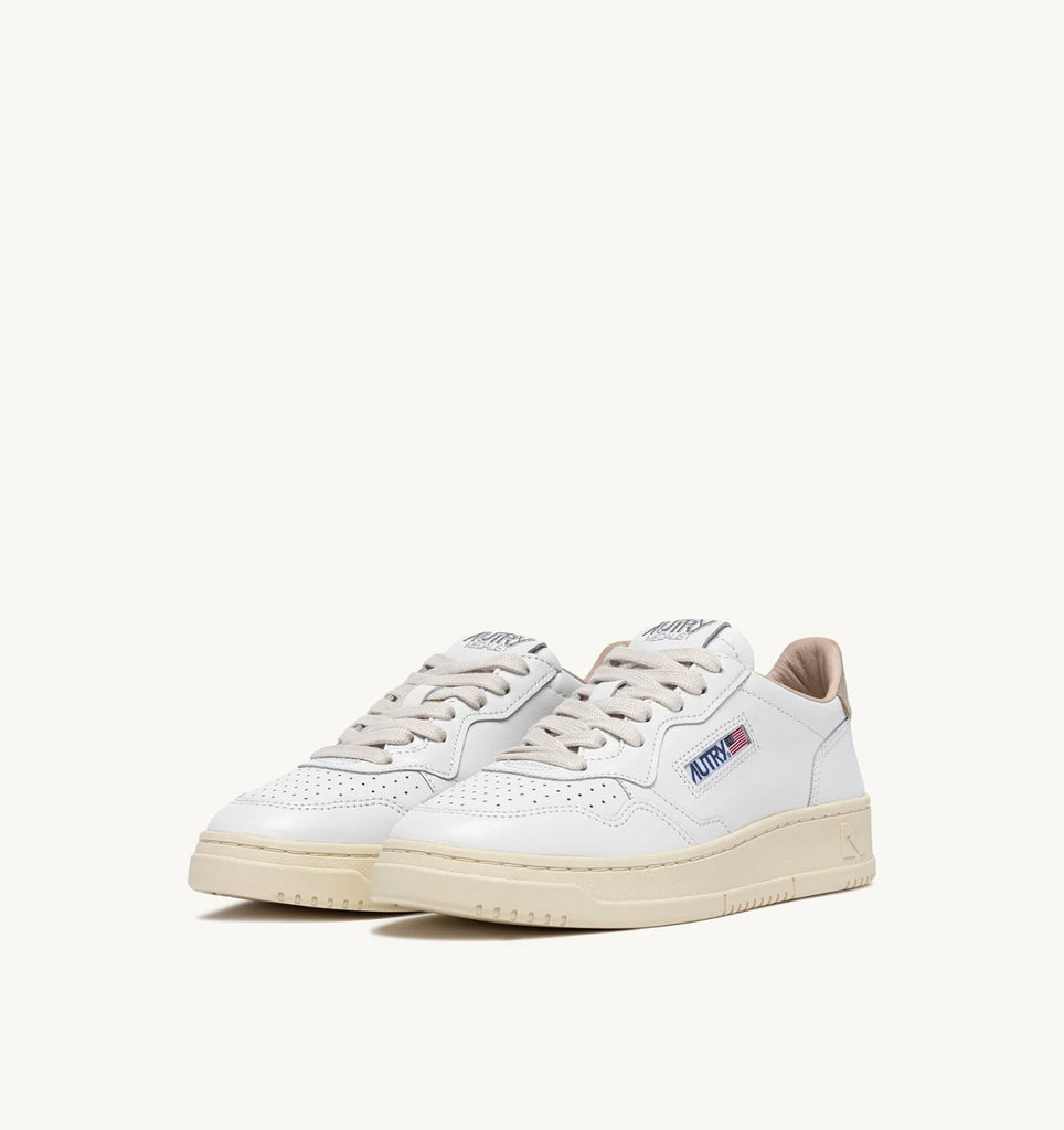 AUTRY Sneakers Medalist Low in Pelle Bianca e Beige
