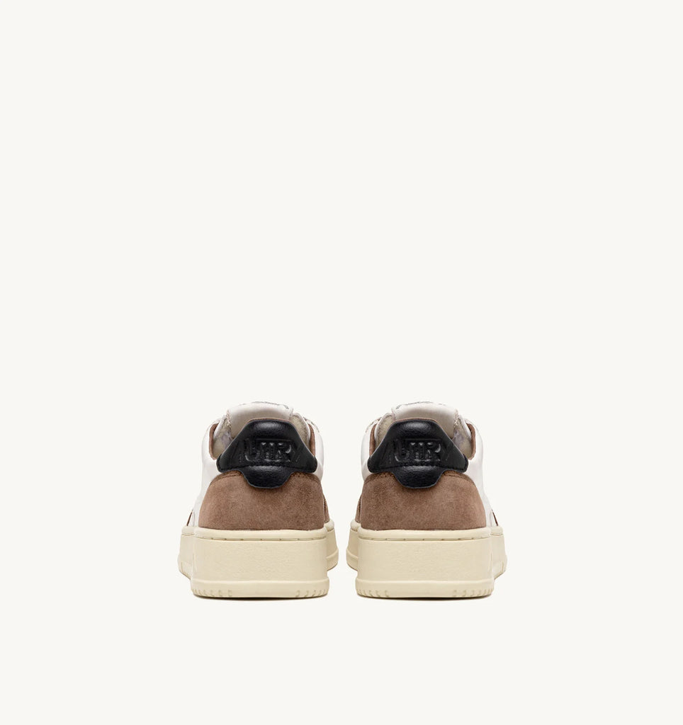AUTRY Sneakers Medalist Low in Pelle e Suede Sigaretta Nero