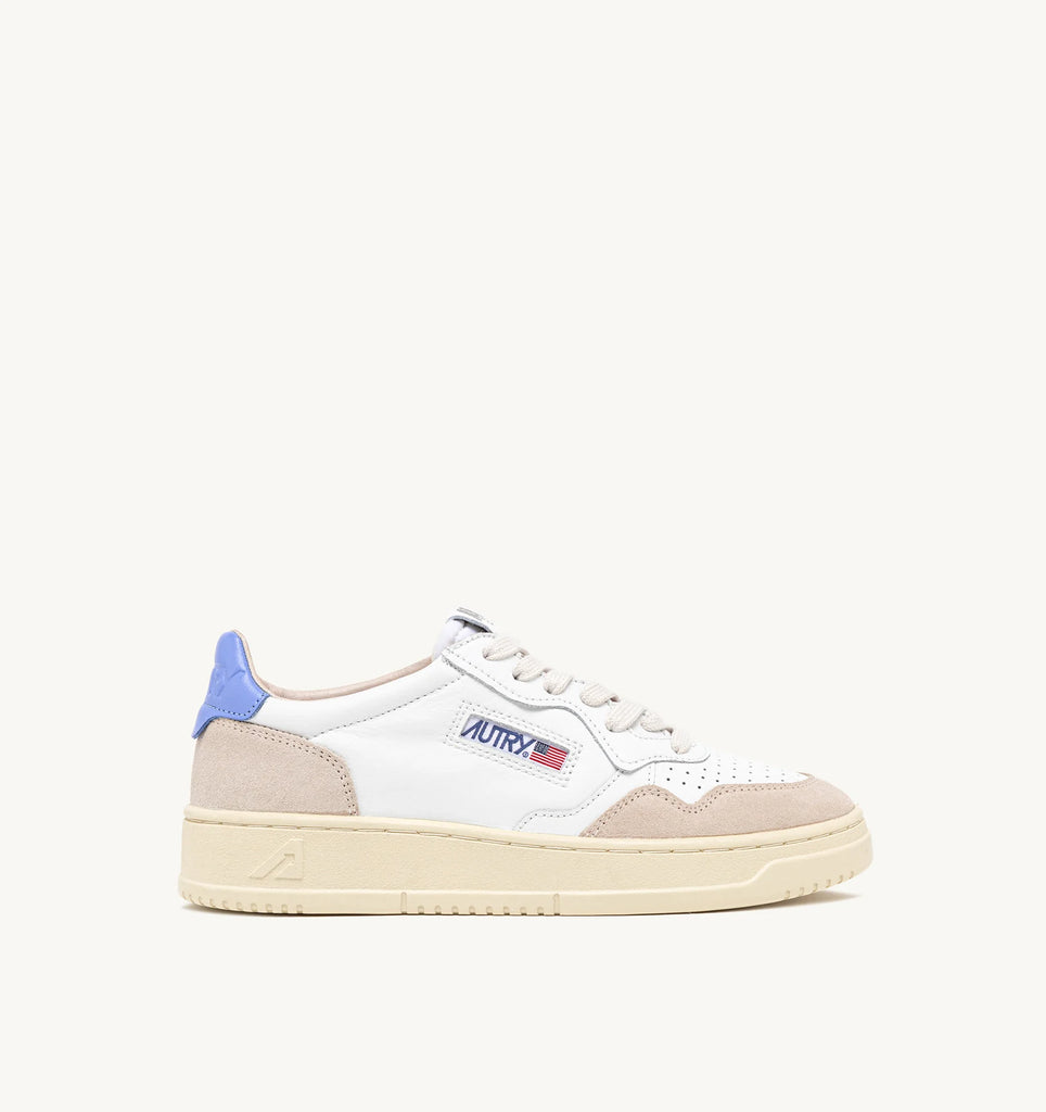 AUTRY Sneakers Medalist Low in Pelle Bianca e Azzurra e Suede Beige