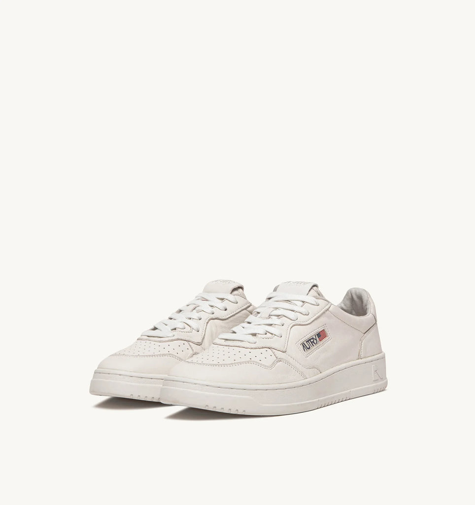 AUTRY Sneaker Medalist Low in Pelle di Capra Bianca