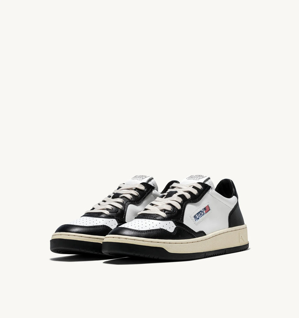 AUTRY Sneakers Medalist Low in Pelle Bianco Nero