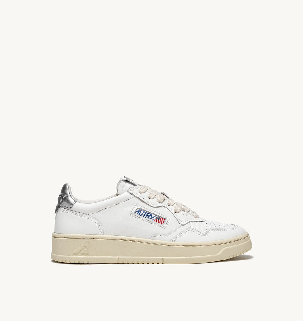 AUTRY Sneakers Medalist Low in Pelle Bianca e Argento