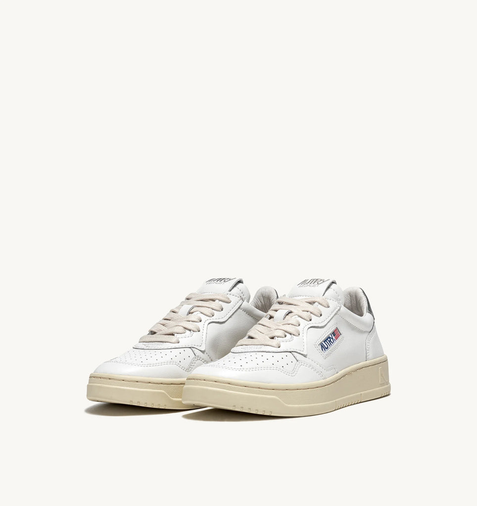 AUTRY Sneakers Medalist Low in Pelle Bianca e Argento