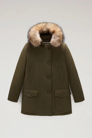 WOOLRICH Arctic Parka in Ramar Cloth con quattro tasche e pelliccia removibile