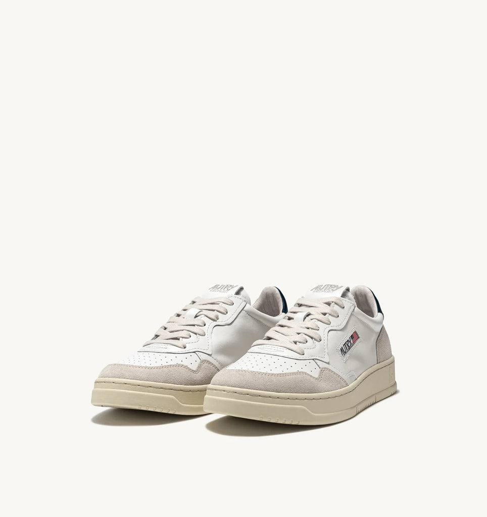 AUTRY Sneakers medalist low in suede e pelle bianca e blue