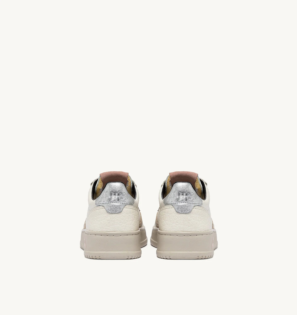 AUTRY Sneakers Medalist Low In Pelle Effetto Elephant e Dettagli Argento e Cipri