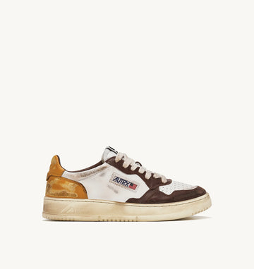 AUTRY Sneakers Medalist Low Super Vintage In Pelle Bianca Honey e Marrone