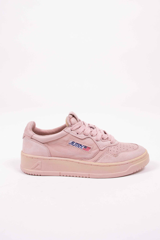AUTRY SNEAKERS MEDALIST LOW SOLID GOAT - POW ROSA CIPRIA