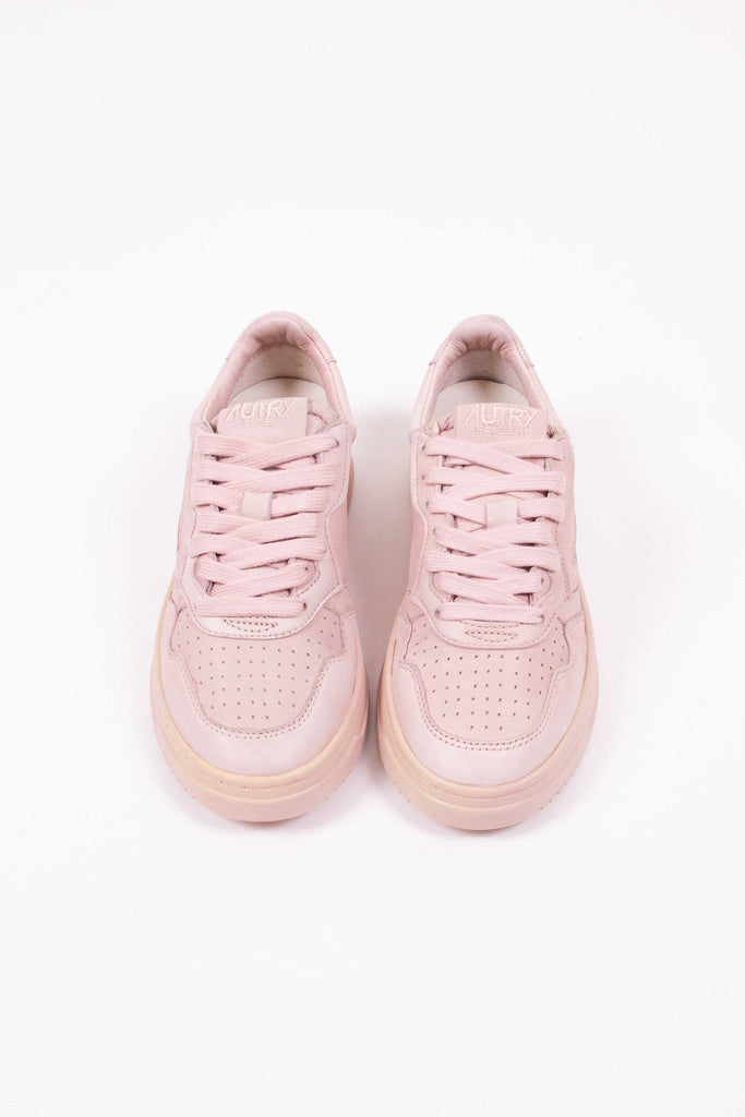 AUTRY SNEAKERS MEDALIST LOW SOLID GOAT - POW ROSA CIPRIA